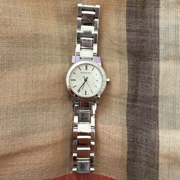 Burberry Watch - Picture 4 of 11